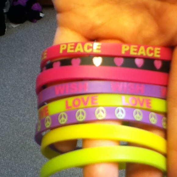 Colorful bracelets - Picture 2 of 2