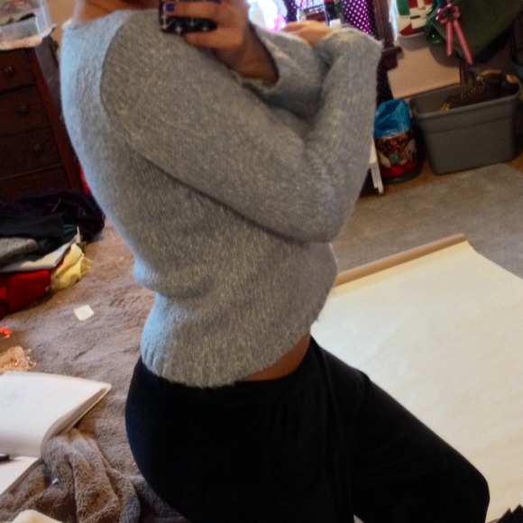 ❌SOLD❌NY&CO Sweater - Picture 3 of 3