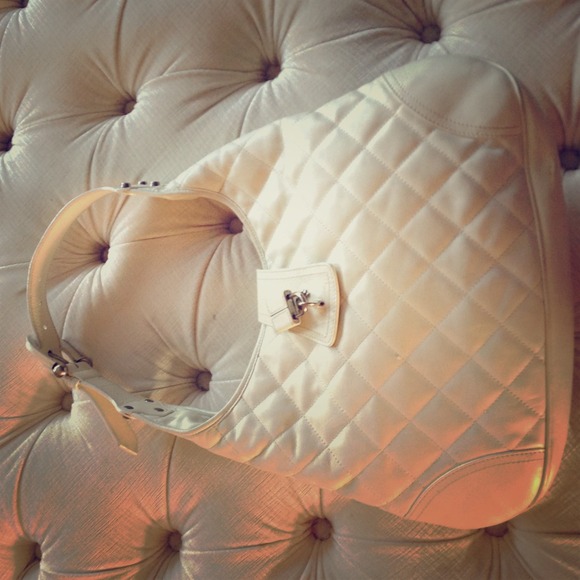 Burberry Handbags - Burberry white leather purse