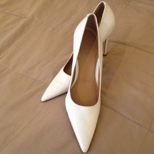 White Leather (Upper) Pumps