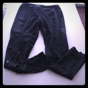 Lululemon black zip bottom running pants
