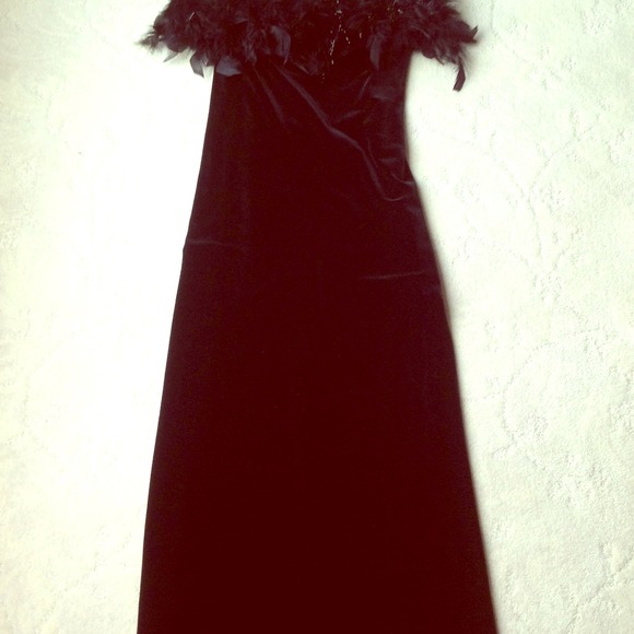 Formal Black Long Velvet Dress