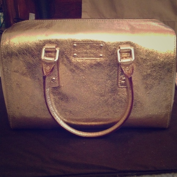 kate spade Handbags - Gold Kate Spade handbag 💛