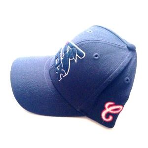 Chicago SOX baseball cap.