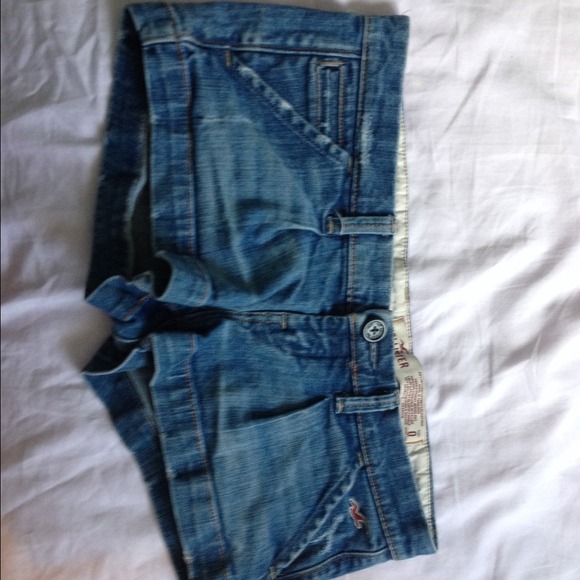 Hollister shorts !!!!!!