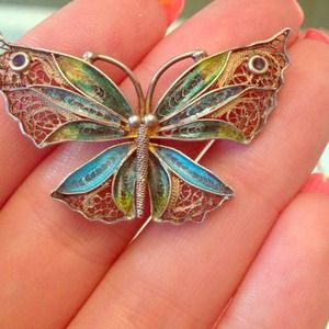 👸👸Silver antique butterfly necklace