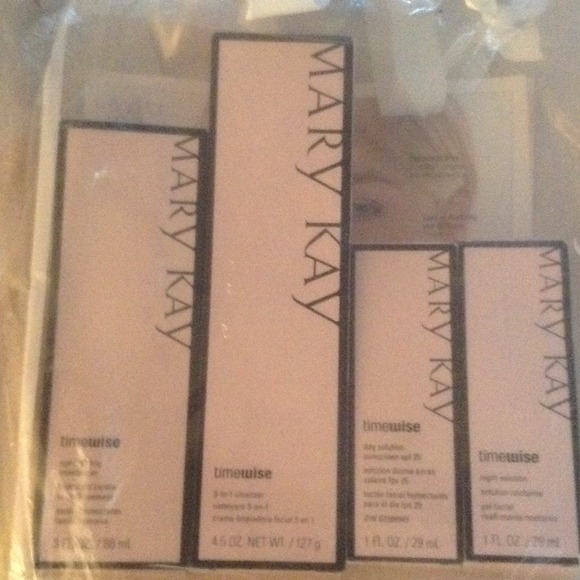 Mary Kay set 3-in-1 Timewise