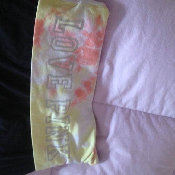 Victoria's Secret love pink crop yoga pants