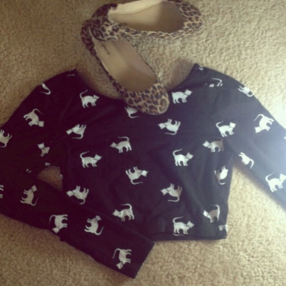 ✨ Cat Crop Top & Cheetah Print Ballet Flats✨