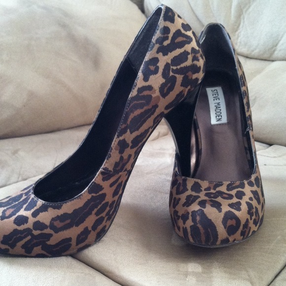 Steve Madden Shoes - Leopard print 6" heels