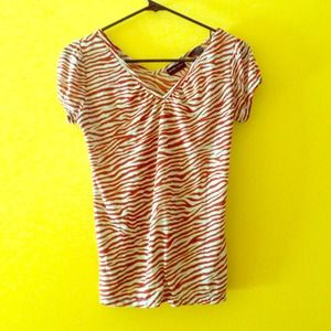 Gently used New York & company shirt!