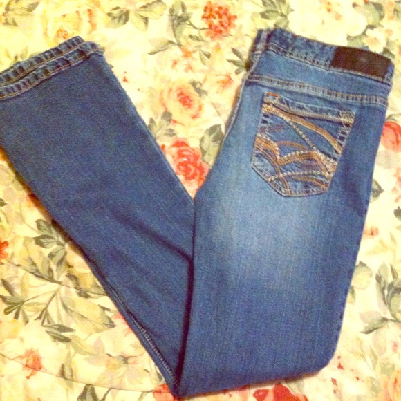 cute comfortable jeans 💘 - Picture 1 of 3