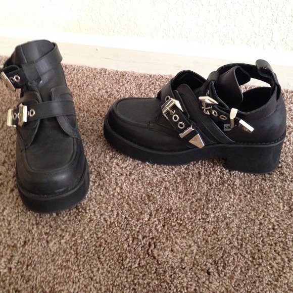 REDUCED Jeffrey Campbell Coltrane INSPIRED