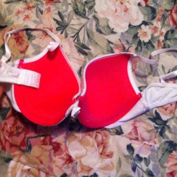 Bra - Picture 2 of 3