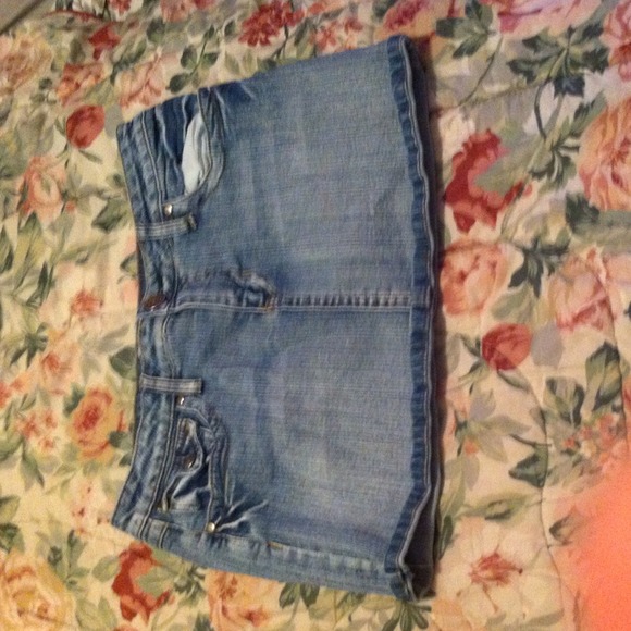 Skirt - Picture 1 of 2