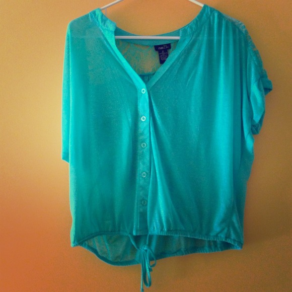 Rue 21 top!