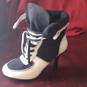 Sneaker heels