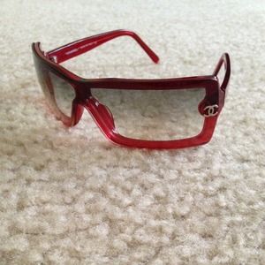 Reserved!!!!CHANEL red sunglasses