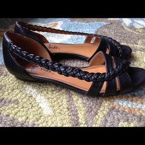 Life Stride "Ariel" black faux leather flats