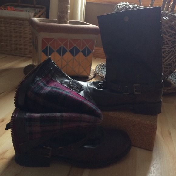  madden girl Boots - Madden girl dark brown boots