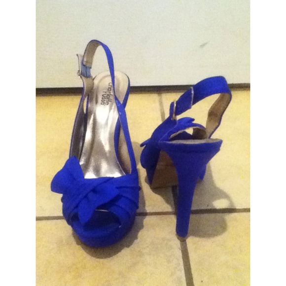 Royal blue heels