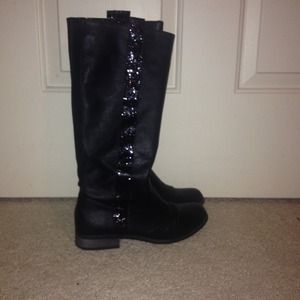 BKE sole (buckle) boot