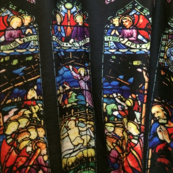 Beautiful stained glass sweater - Picture 2 of 3