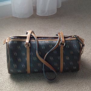 Dooney & Bourke bag