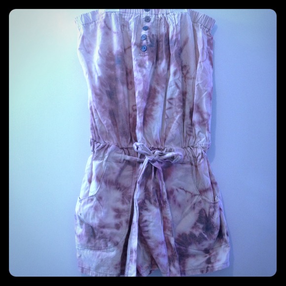 Cute distressed romper - Picture 1 of 1
