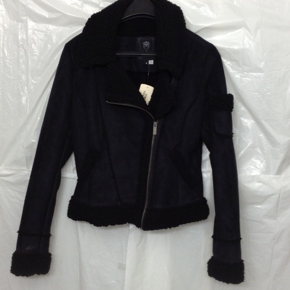 Never worn jacket.