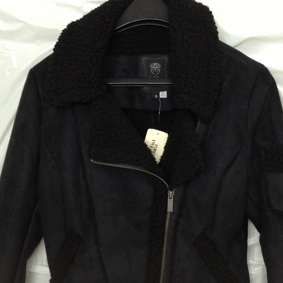 Never worn jacket. - Picture 2 of 4