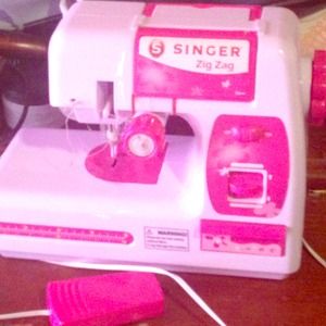 A zig zag singer sewing machine