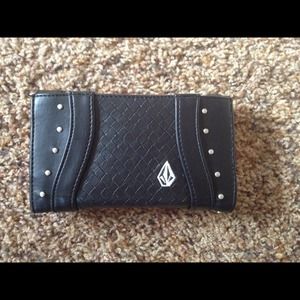 Volcom wallet