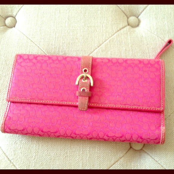 COACH Wallet (100% authentic)