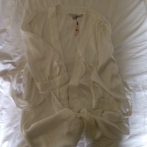 Beautiful silk Victoria's Secret cream robe