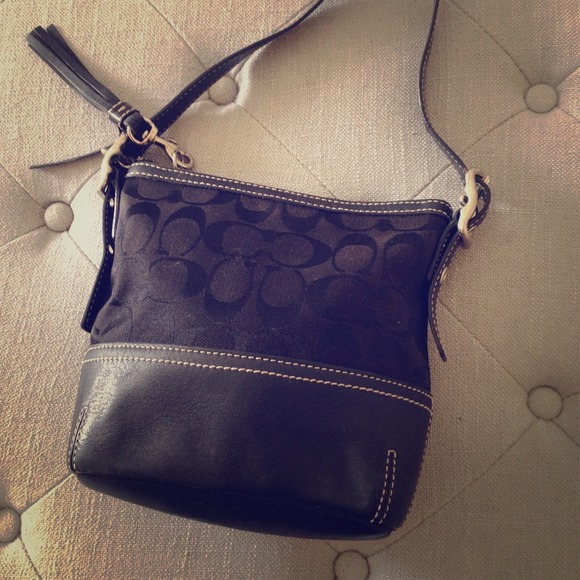 COACH classic bag (100% authentic)