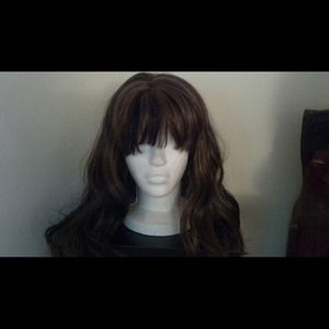 Long haired synthetic wig