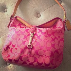 COACH classic tote (100% authentic)