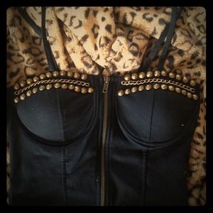 🔥🔥REDUCED🔥🔥Haute Black Zip down Corset