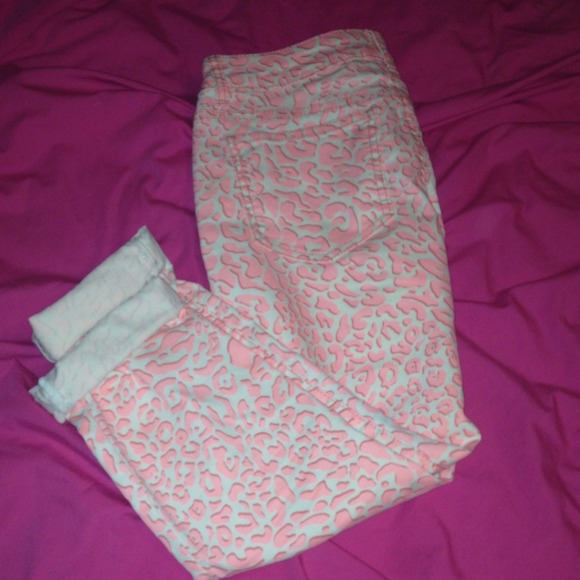 Pink On White Cheetah Print Pants