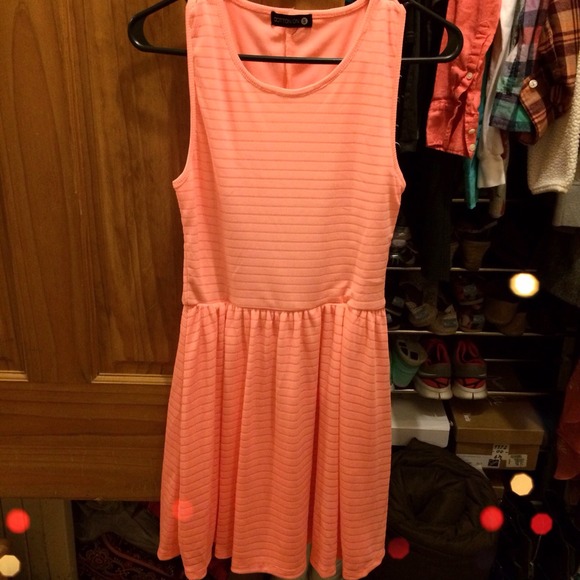 ❌SOLD❌Peach/pink Cotton On dress!