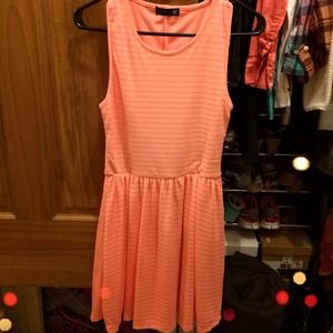 ❌SOLD❌Peach/pink Cotton On dress!