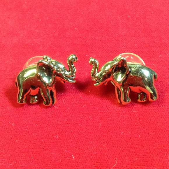 Jewelry - ALABAMA FANS Elephant Pierced Earrings  gold tone.