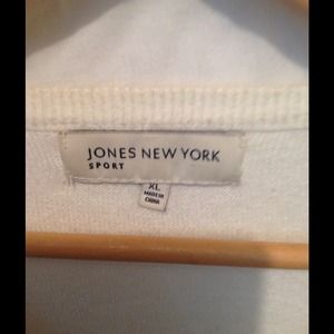 Jones New York Off white sweater cardigan