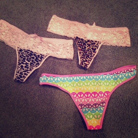Thong bundle NWOT