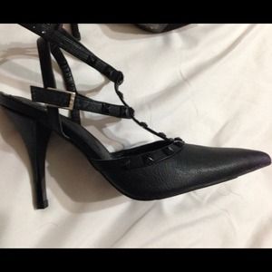 Black studded pump