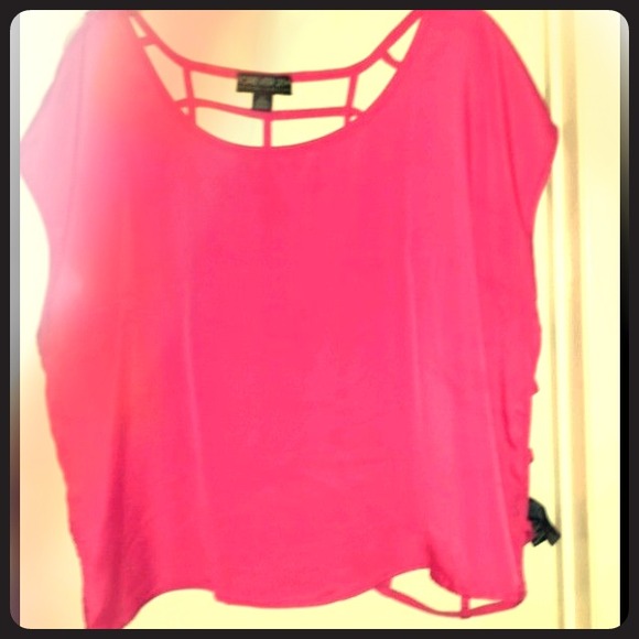 👏SOLD👏 NWT forever 21 pink top sz 2x trendy top