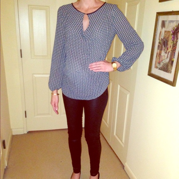 ⚡GIFTED⚡Max Studio Top