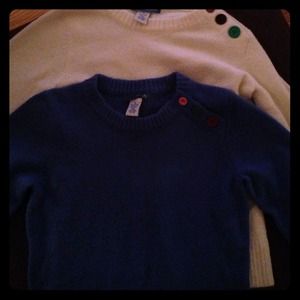 Two sweaters Delia size medium. Good condition