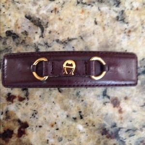 Etienne Aigner hair clip